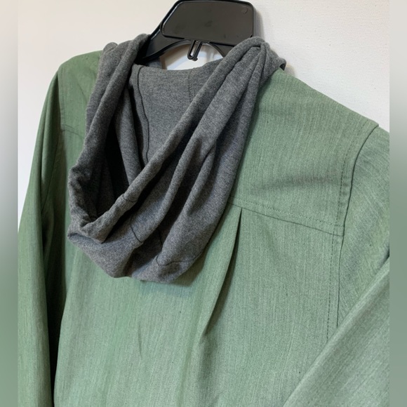 Hooded Chambray Jacket (Lightweight) - Picture 7 of 8